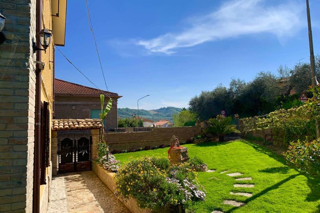 Flowery House Miglianico Extérieur photo